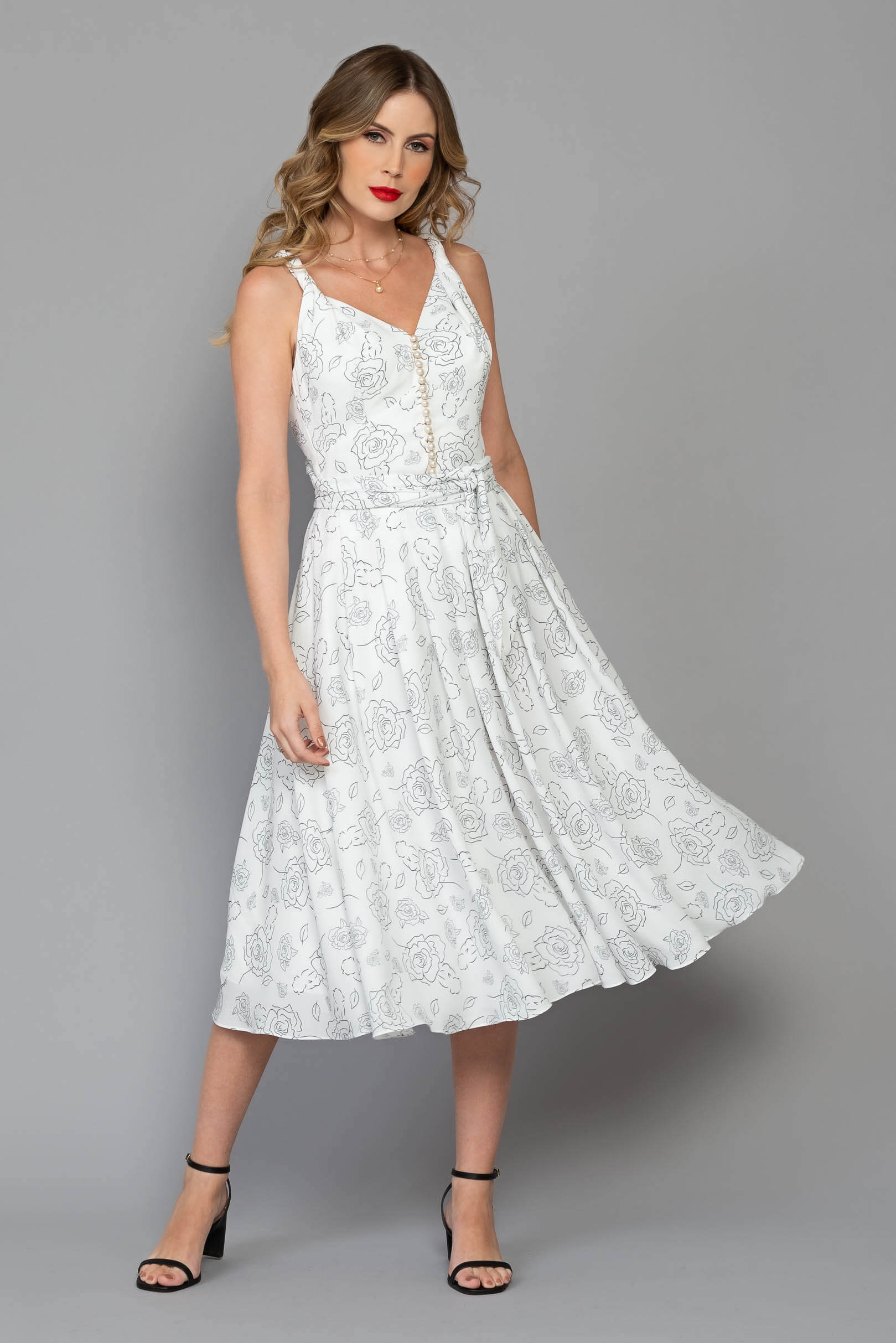 Vestido Midi Flores de Marilyn Black