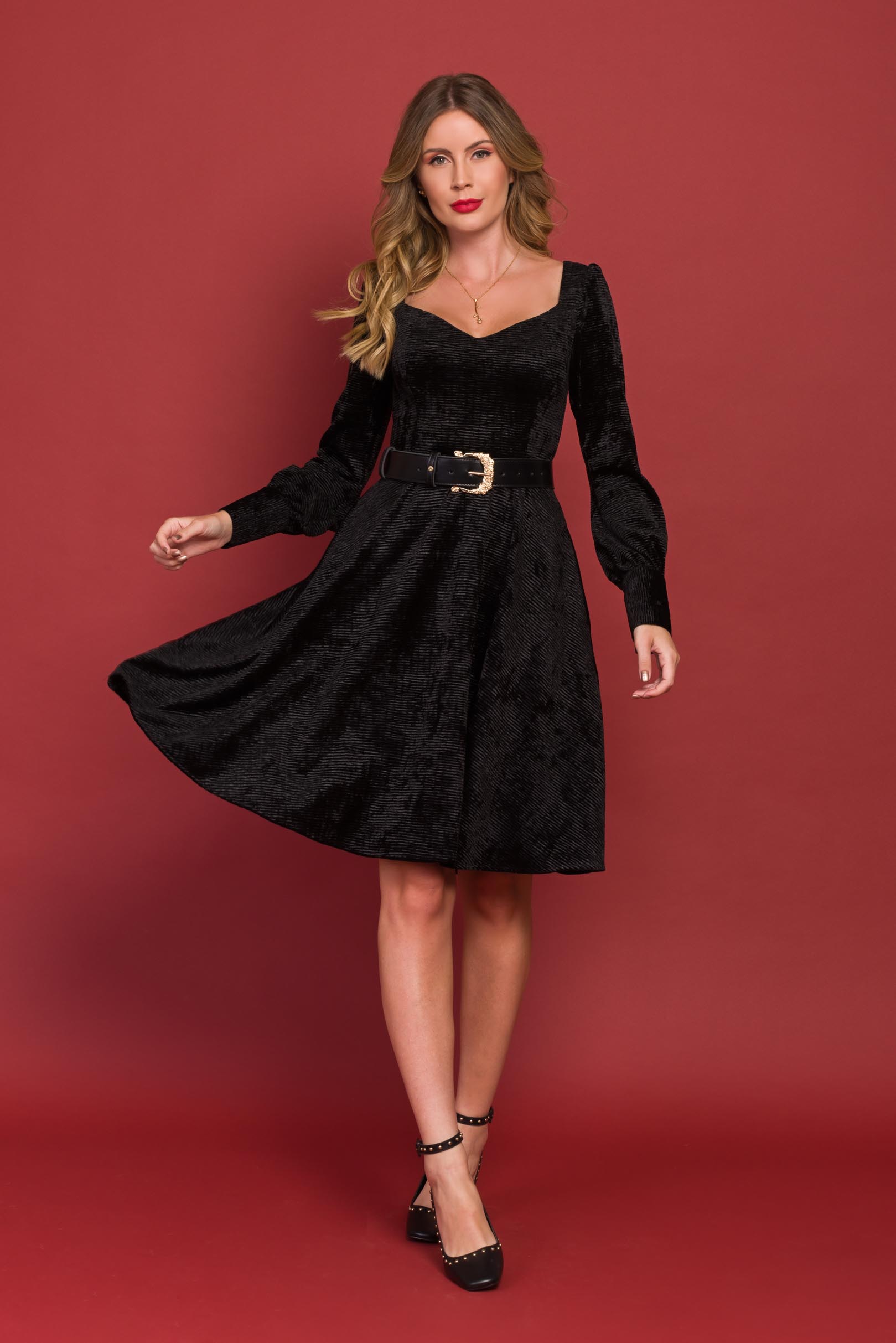 Vestido Curto Amy Back to Black