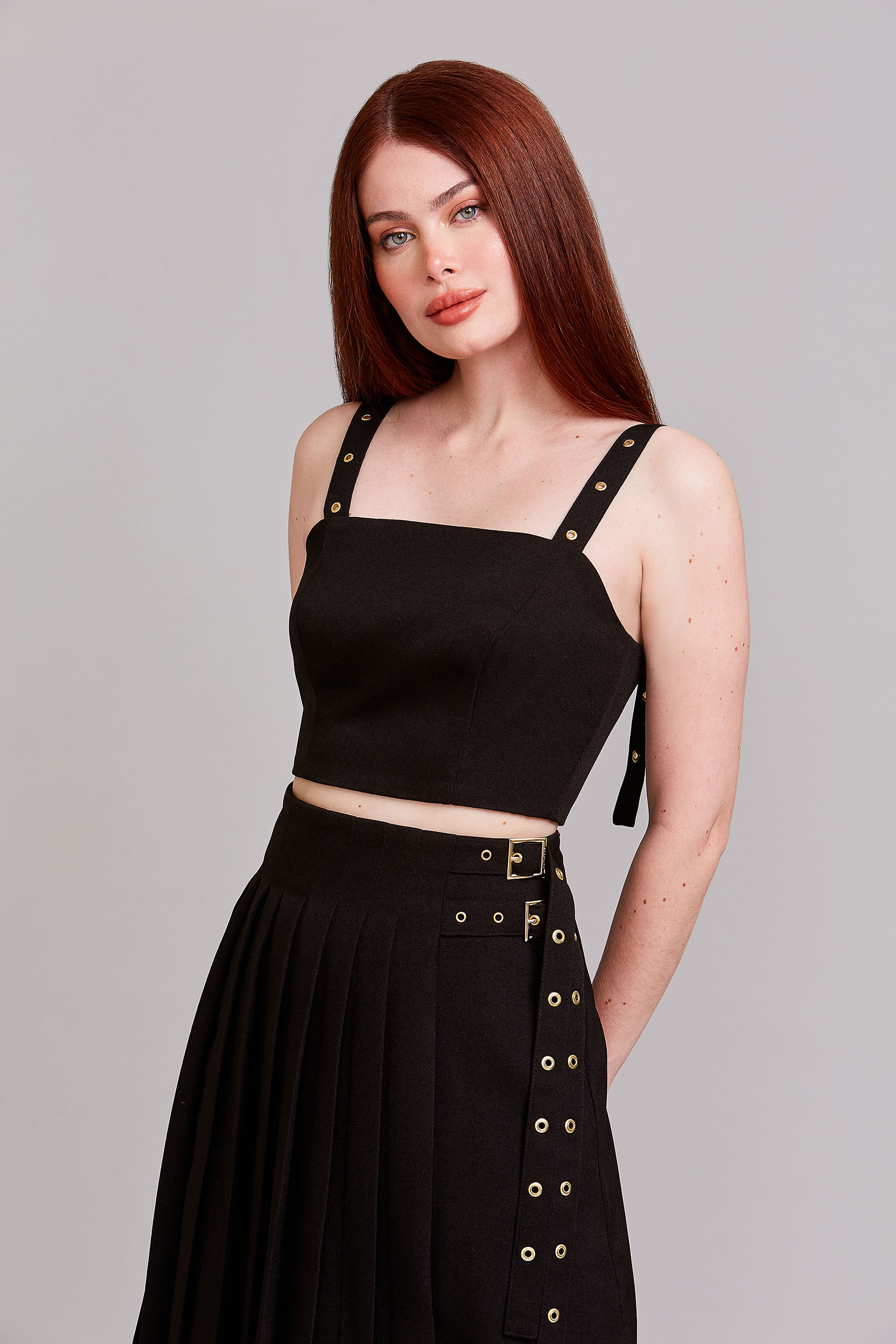 Cropped Íris Black