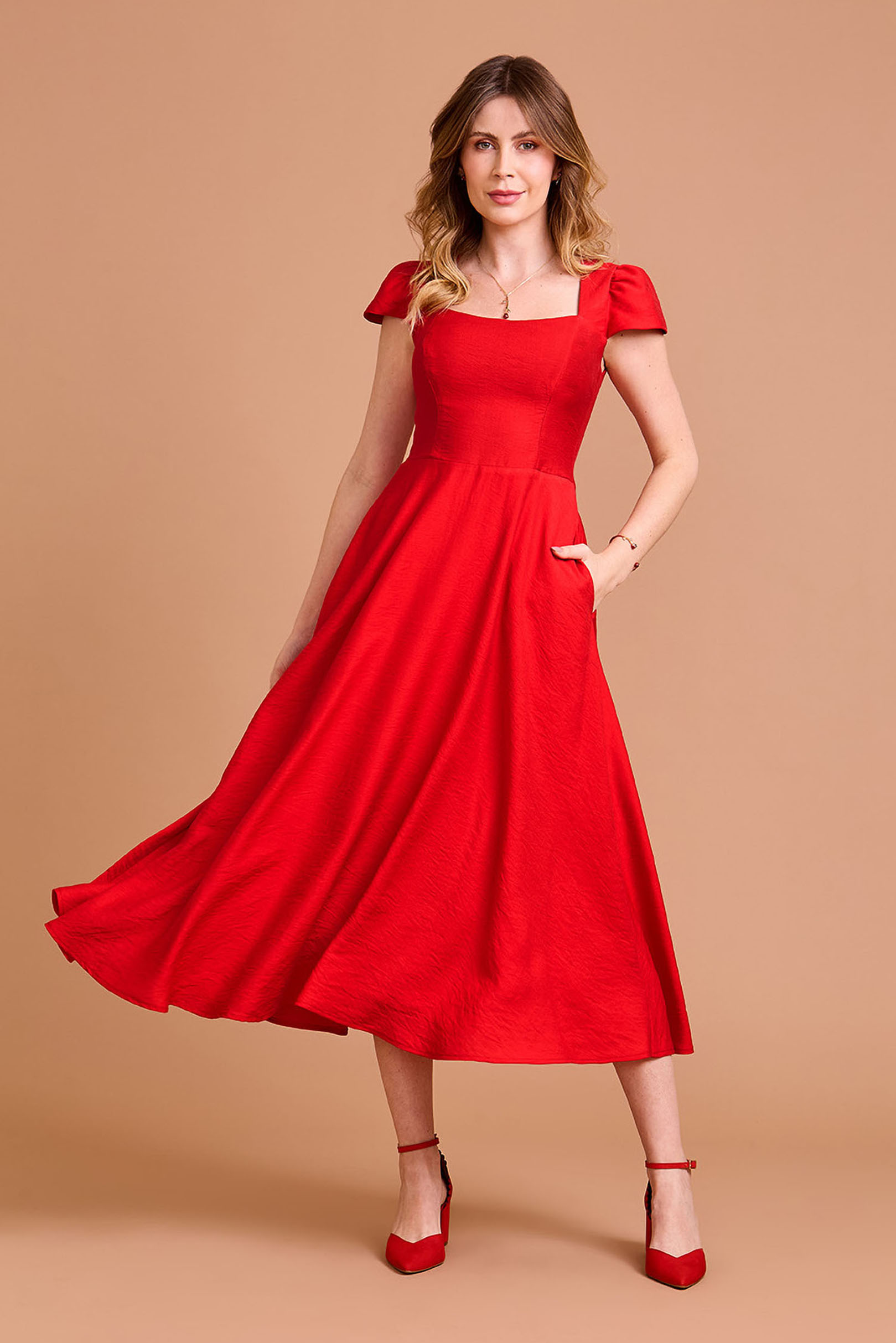Vestido Midi Le Jardin Rouge