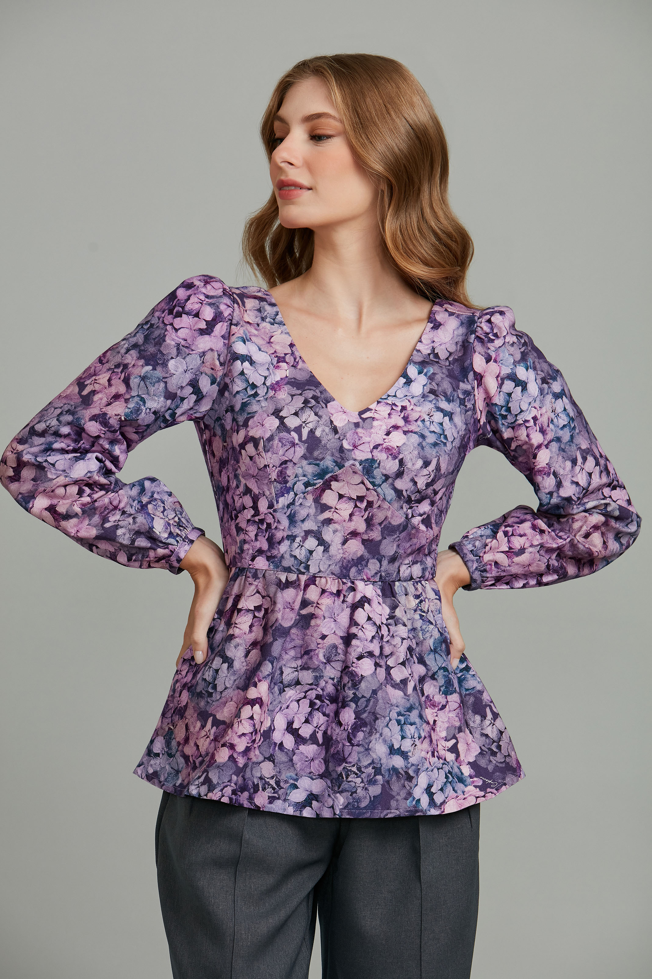 Blusa Peplum Hortênsias