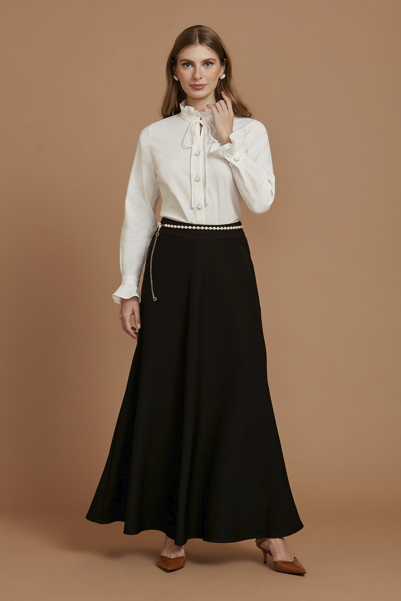 Saia Alfaiataria Jo March Black