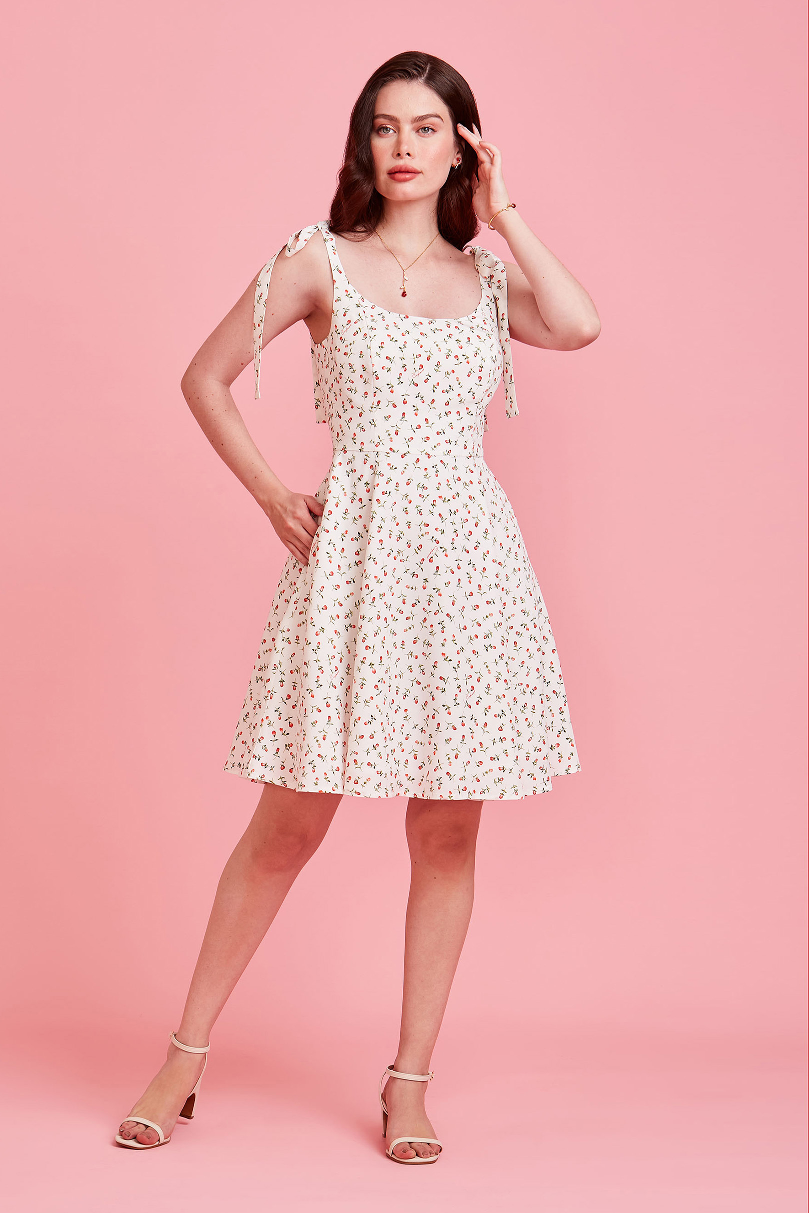 Vestido Curto Sylvie Rosas de Romã White