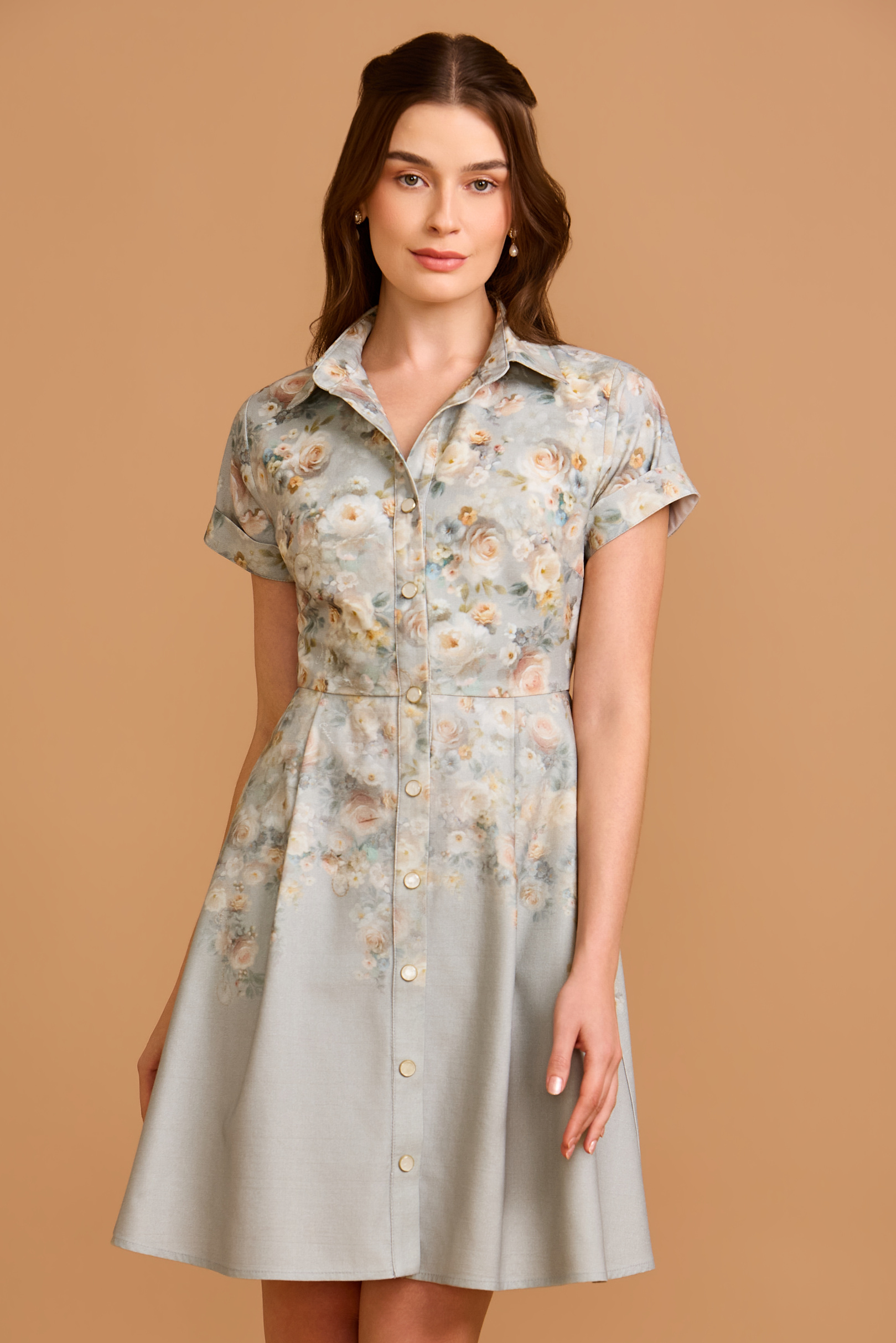 Vestido Curto Dália Floral Camafeu