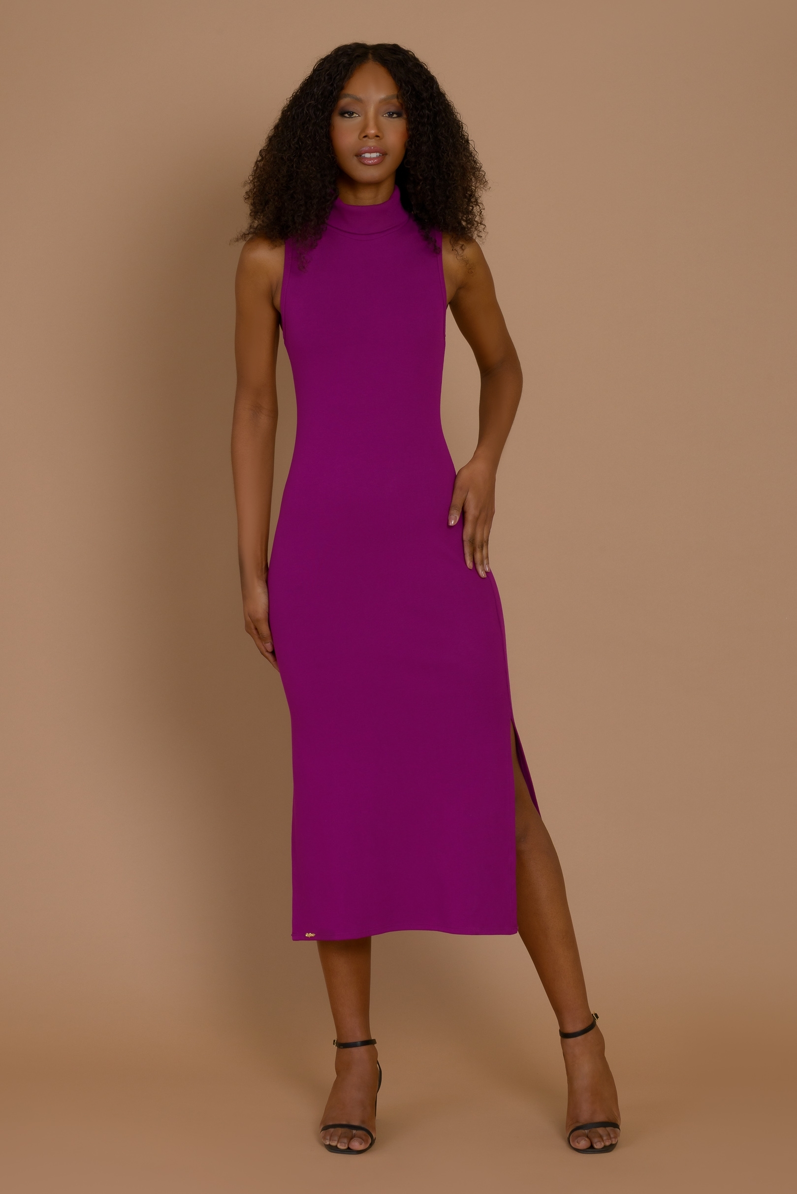ルドルフ300 Vestido Midi Canelado Luna Fúcsia | Vestidos Cuplover